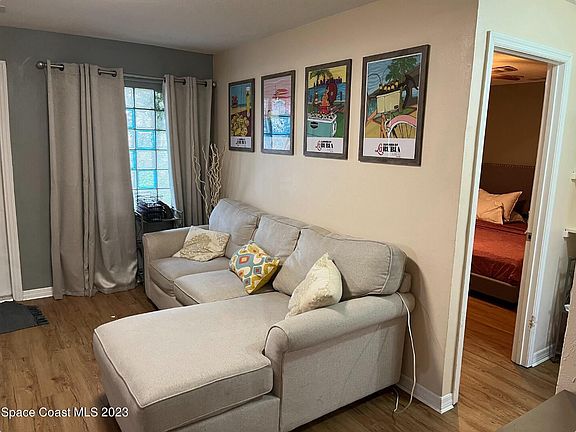 2nd image of 427 Roosevelt Ave