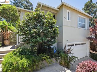 5925 Johnston Dr, Oakland, CA 94611