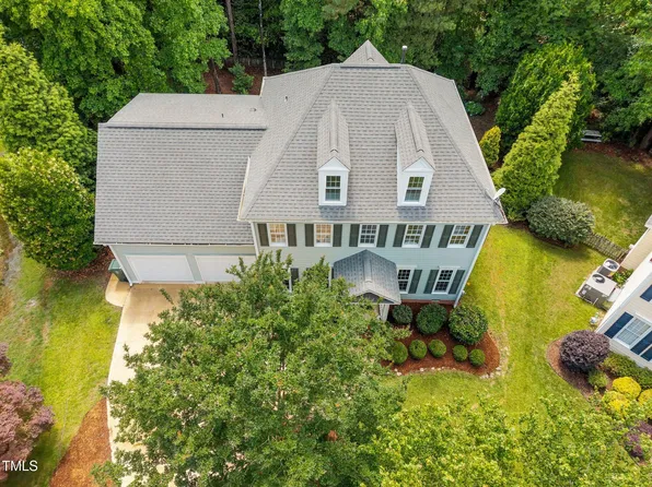 106 Fawley Ct, Cary, NC 27519