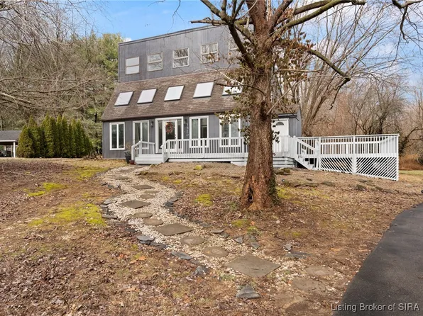 1520 Glenbrook Park Road, Jeffersonville, IN 47130