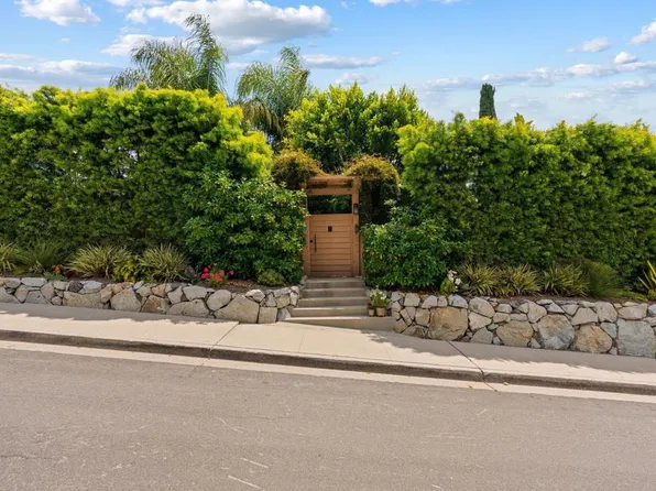 2066 Steiger Ln, Oceanside, CA 92056