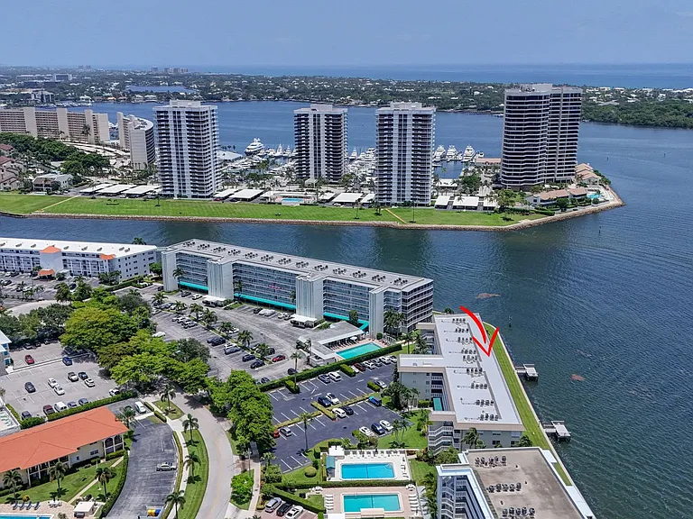 52 Yacht Club Dr #305 — Photo 41