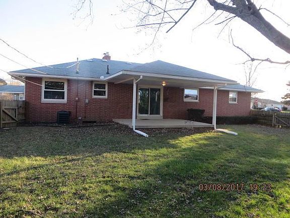 3rd image of 3166 Stephen Dr S