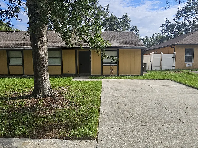 12405 Shearwater Dr — Photo 1