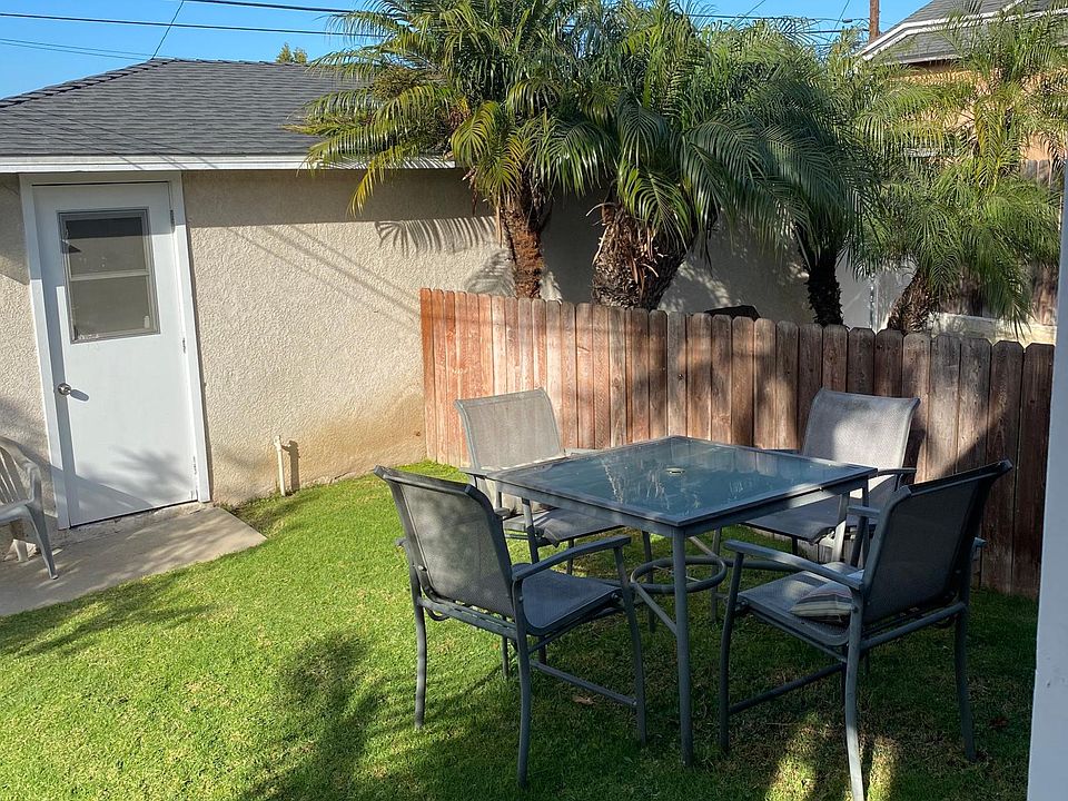 2nd image of 727 Ultimo Ave