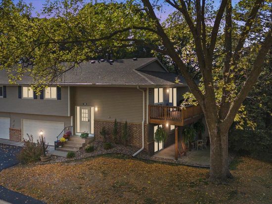 1266 Timbershore Ln, Eagan, MN 55123