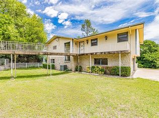 201 Peninsula Ct, Granbury, TX 76048