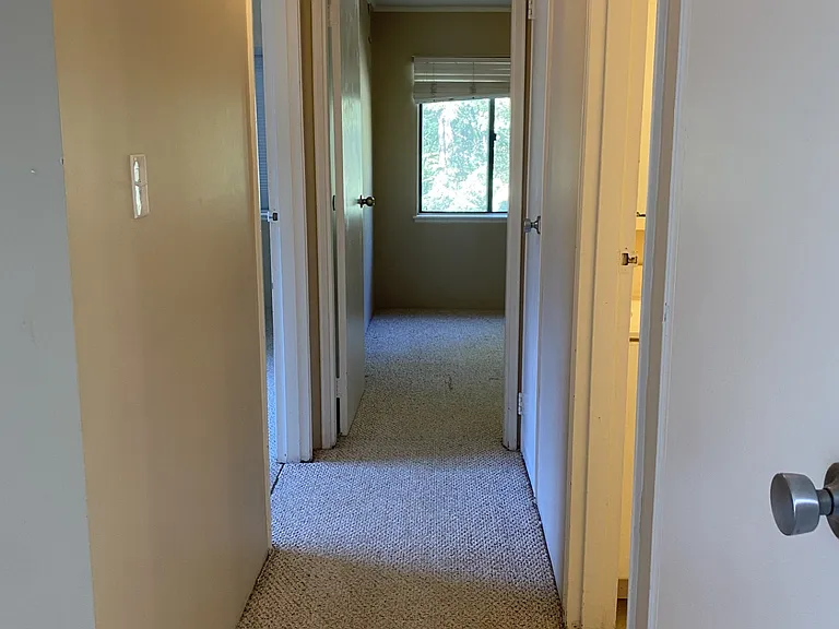 7 Village Rock Ln #5 — Photo 8