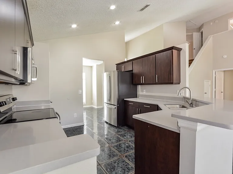 2801 River Ridge Dr — Photo 9