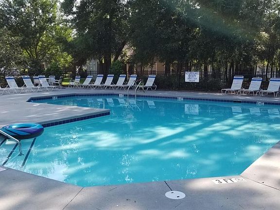 3rd image of 222 Kelsey Blvd