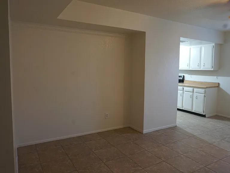 10851 N 65th Ave — Photo 9
