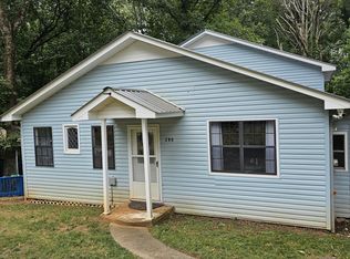 290 Emerald Dr, Clarkesville, GA 30523