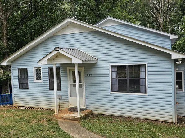 290 Emerald Dr, Clarkesville, GA 30523