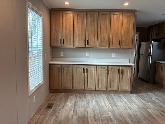 4th image of 2215 Douglas Dr #665