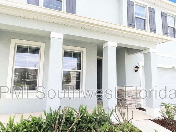 2nd image of 16474 Woodside Gln