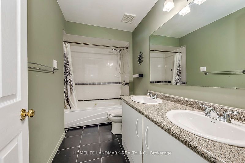 Oakville Townhouse for rent - 4 Bedrooms — photo 21