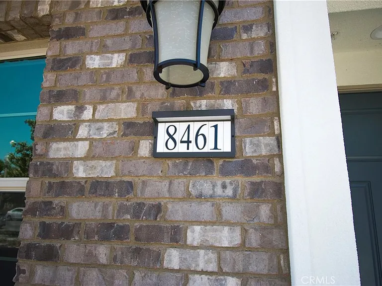 8461 Forest Park St — Photo 4