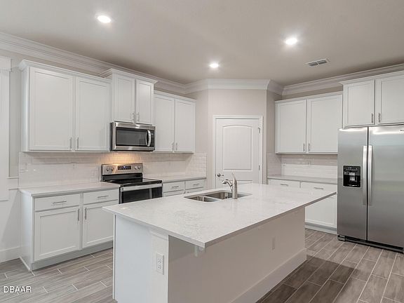 3rd image of 1577 Delphi Way