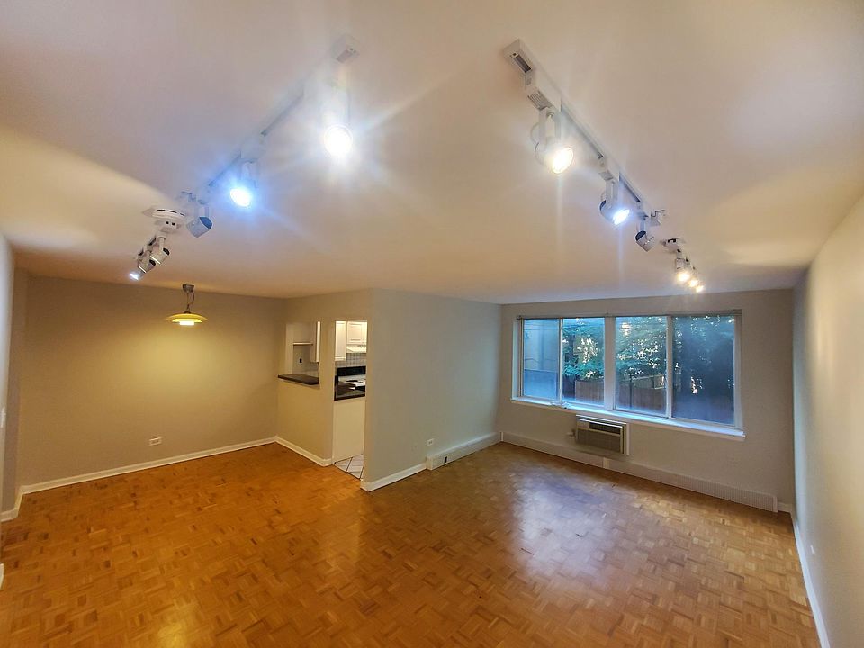 1st image of 539 W Stratford Pl