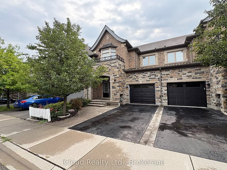 2466 Village Cmn — Photo 1