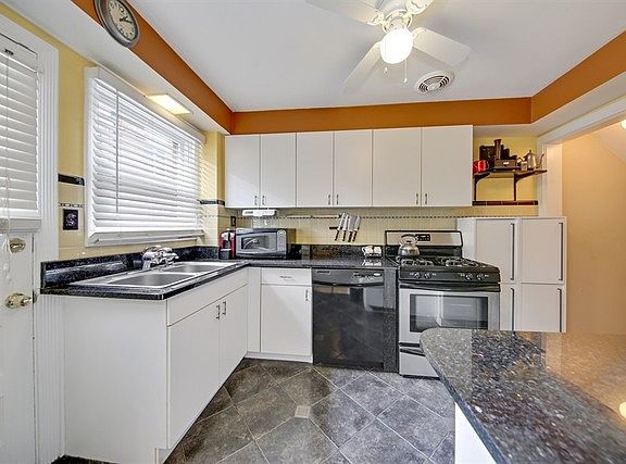 4th image of 1445 N Harlem Ave APT C
