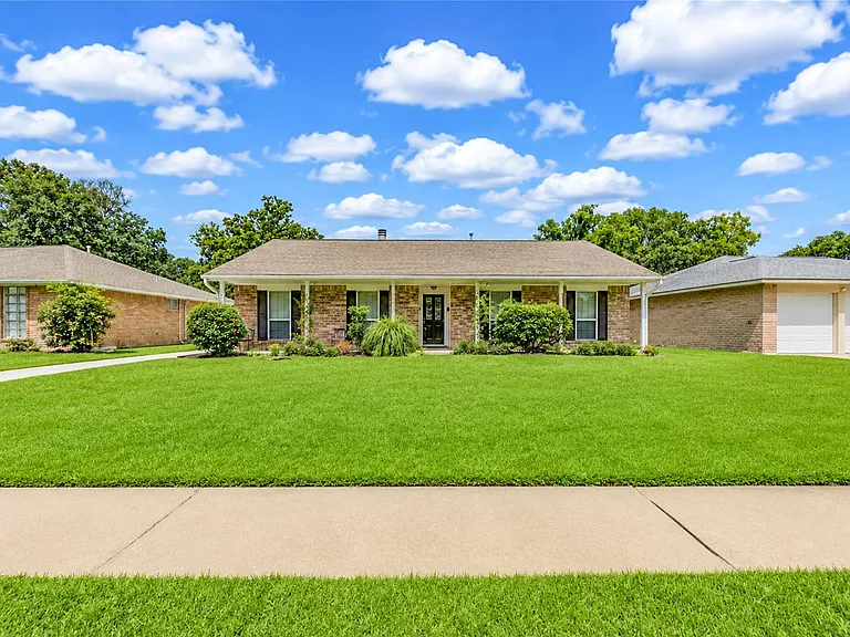 16019 Fathom Ln — Photo 47