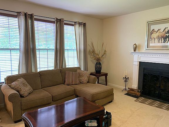 3rd image of 308 Dairy Ln