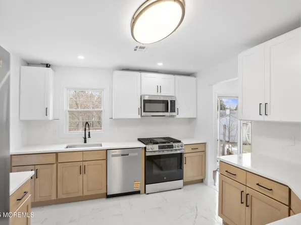 1316 5th Avenue, Toms River, NJ 08757