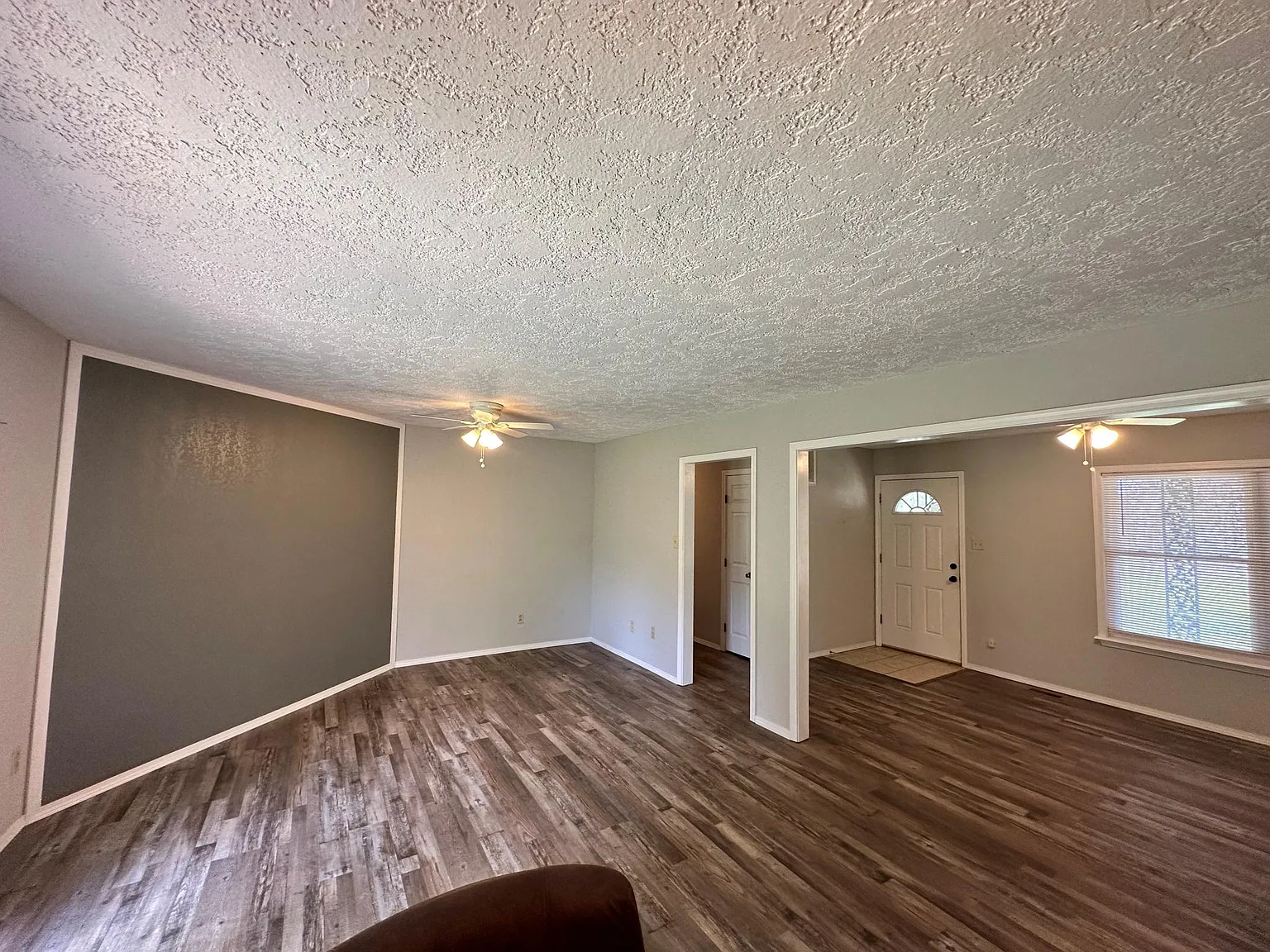 1002 5th Ter — Photo 3