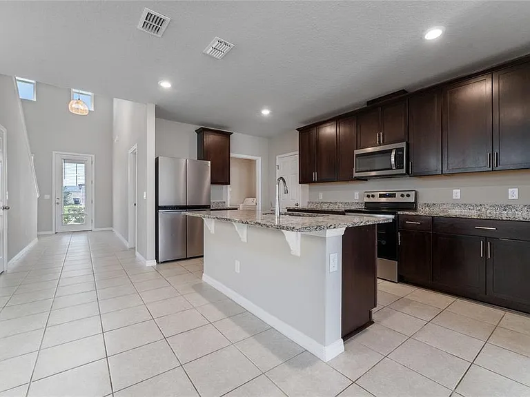 3085 Bella Vista Dr — Photo 8