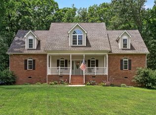 11781 Mattoax Ln, Amelia Court House, VA 23002