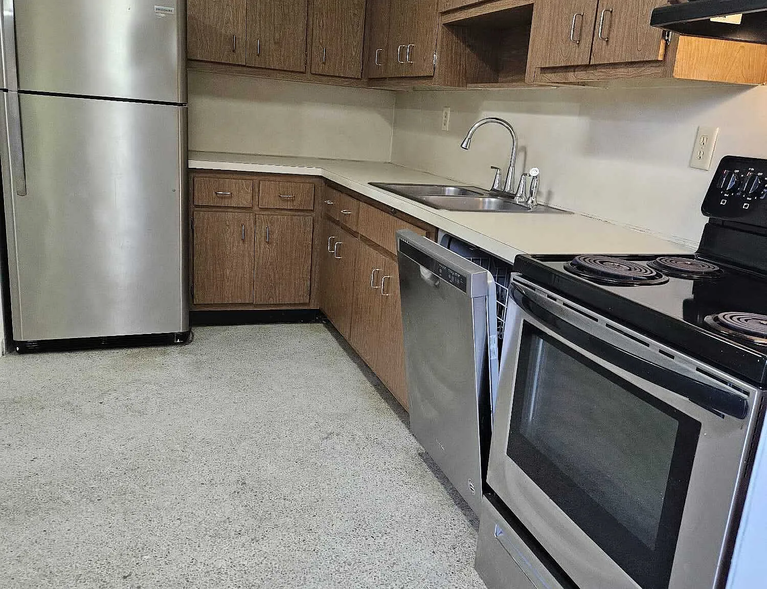1030 Park Drive — Photo 2