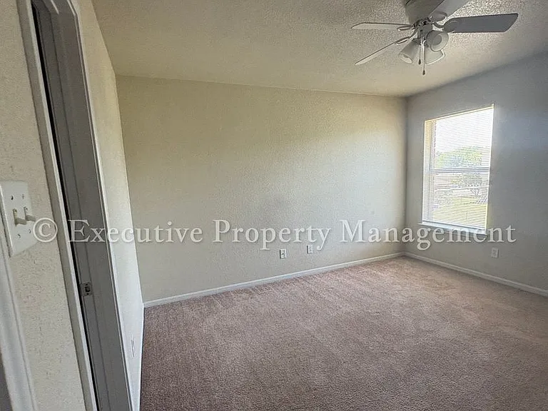 208 Janelle Dr — Photo 27
