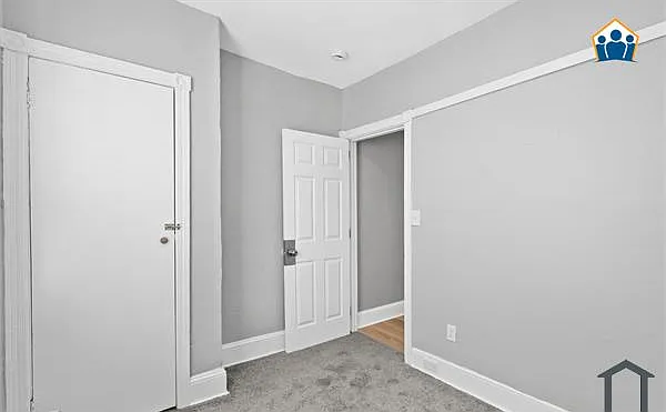3231 N Hope St — Photo 6