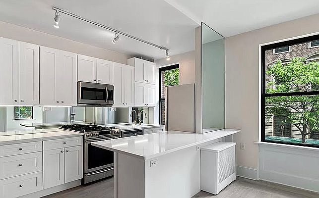 1st image of 160 Wadsworth Ave #207B