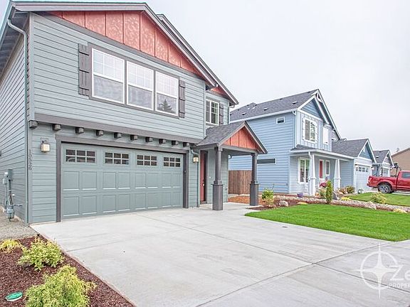 2nd image of 10526 NE 104th St