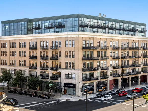 1645 W Ogden Ave Unit 304, Chicago, IL 60612