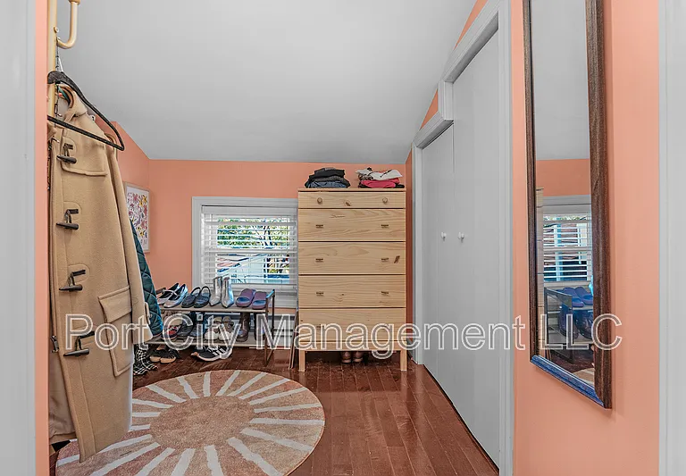 232 S Castle St — Photo 15