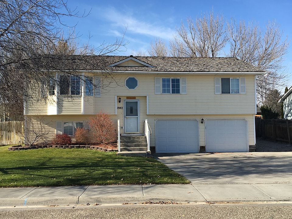 1st image of 1942 Burlwood Dr
