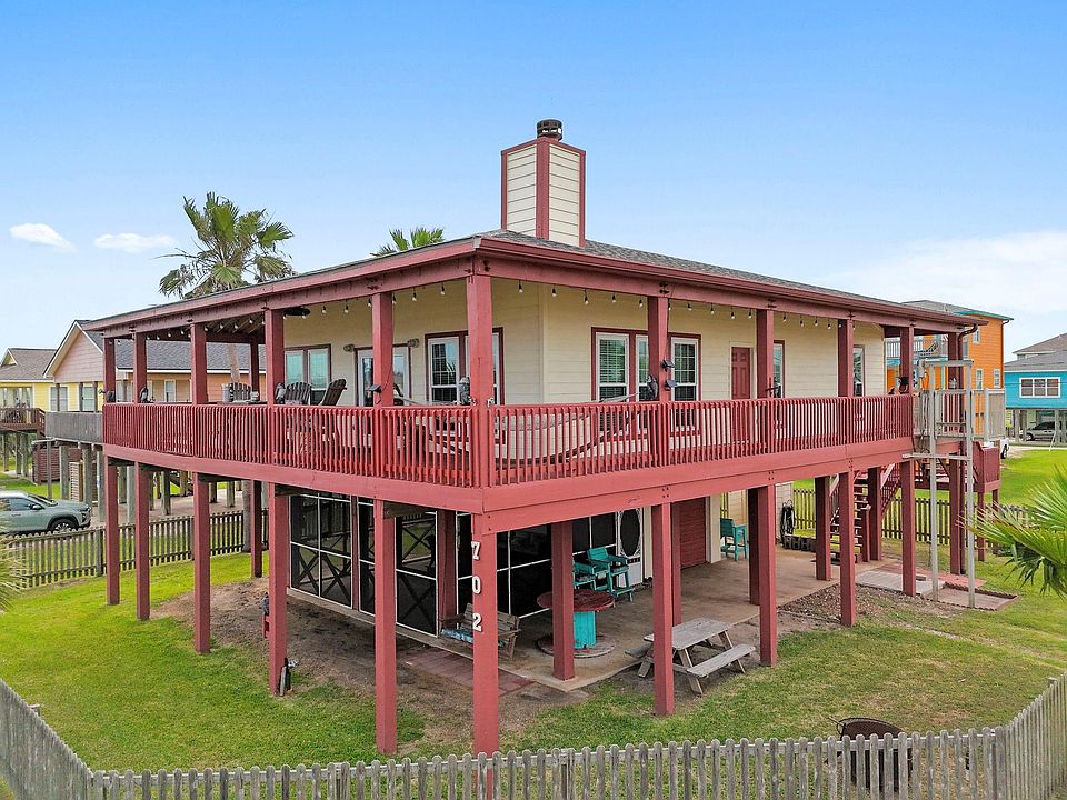 1st image of 702 Surf Dr