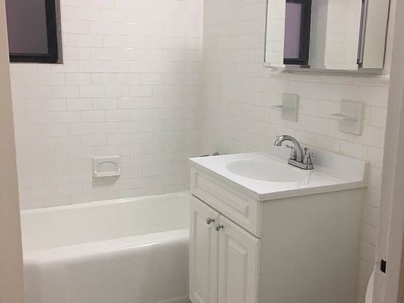 4th image of 8310 118th St APT 3H