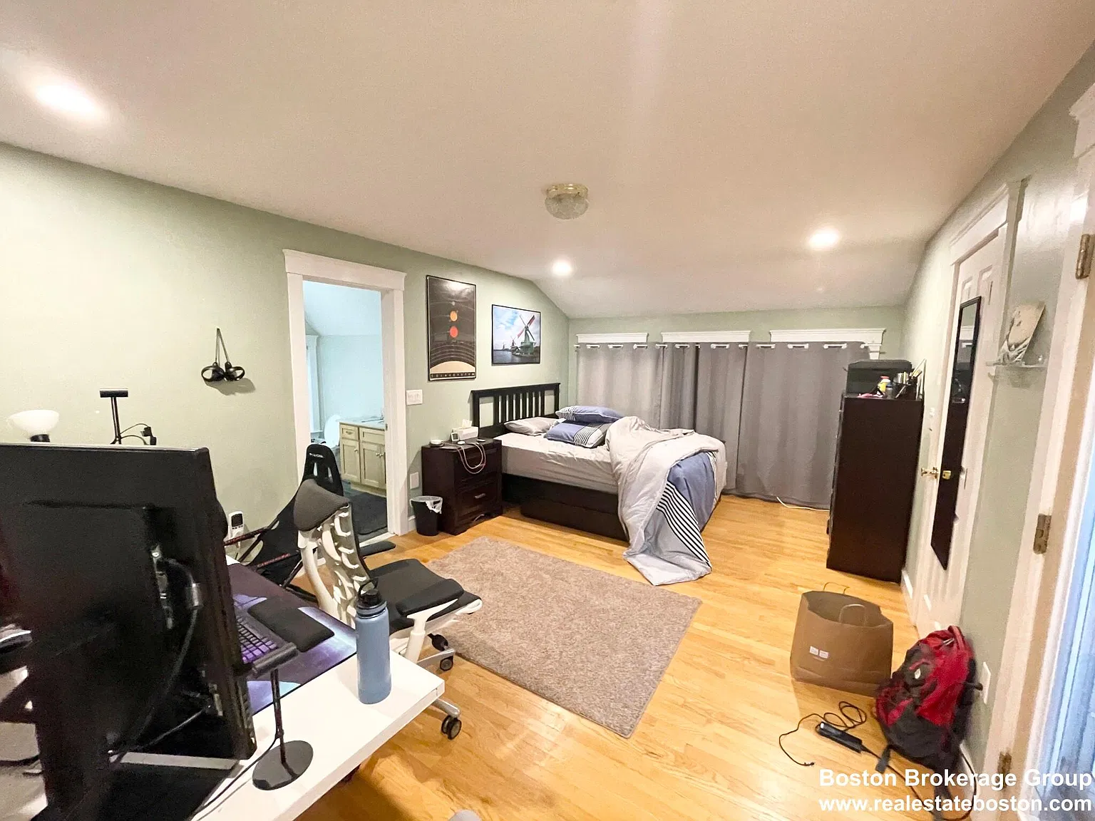 27 Iroquois St — Photo 4
