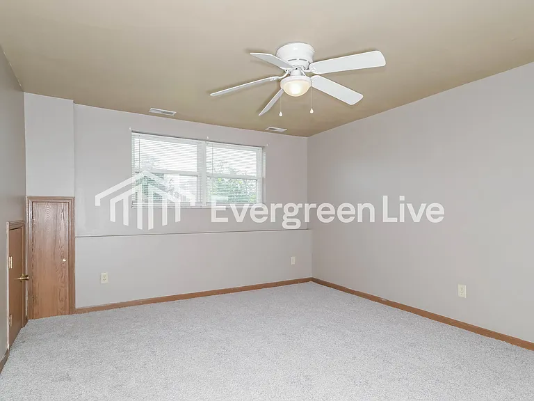 9257 Cozens Ave — Photo 10