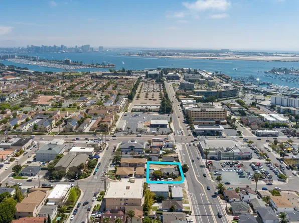 3046 Nimitz Blvd, San Diego, CA 92106