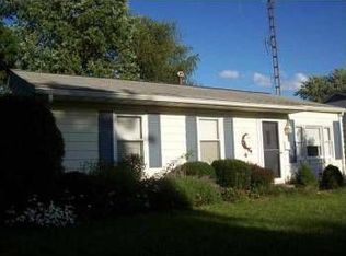 146 Debruler Dr, Lincoln, IL 62656