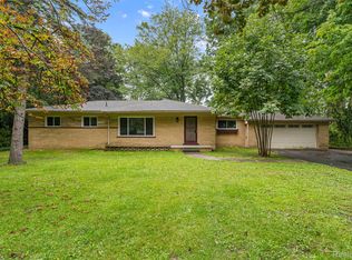 1175 W South Blvd, Troy, MI 48098