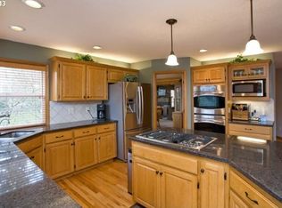 11170 SW Goldfinch Ter, Beaverton, OR 97007