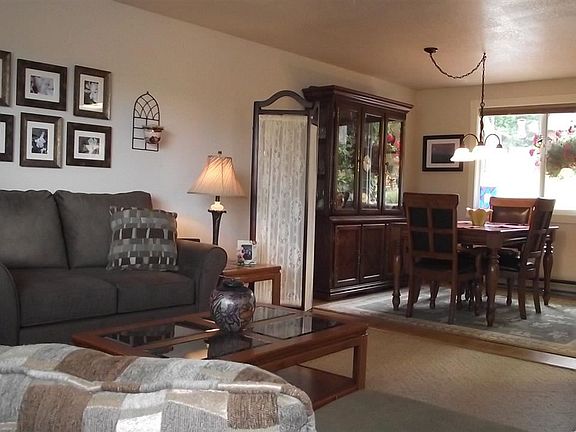 5th image of 2432 Woodside Dr