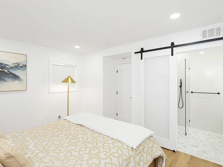 9461 Lotus Dr — Photo 16