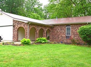 718 Ranch Rd, Connersville, IN 47331